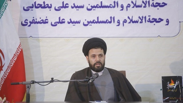 در سالن کتابنمای نمایشگاه بین المللی کتاب تهران؛  از کتاب «سیدالشهدا (ع) تجلی عبودیت» رونمانی شد